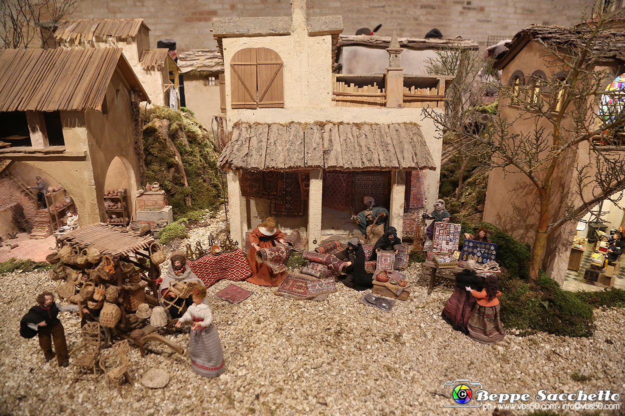 VBS_7463 - Abbazia di Vezzolano - Presepe artistico di Anna Rosa Nicola.jpg